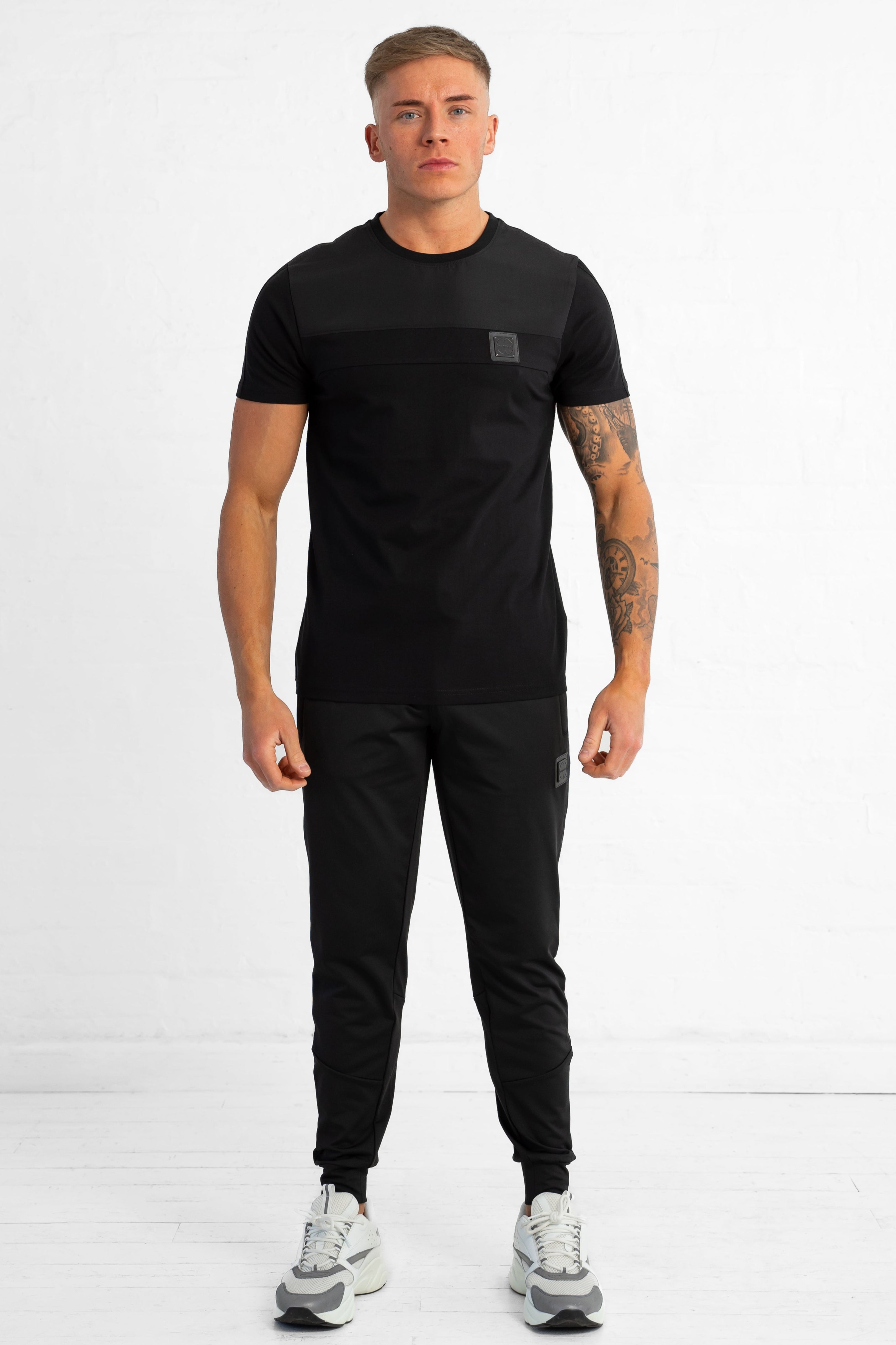 Rodri Tee - Black